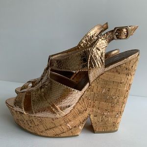 BCBGeneration Size 8.5 Bronze Platform Sandals